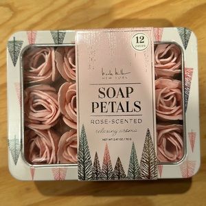 NWT , Nicole Miller scented rose petals
